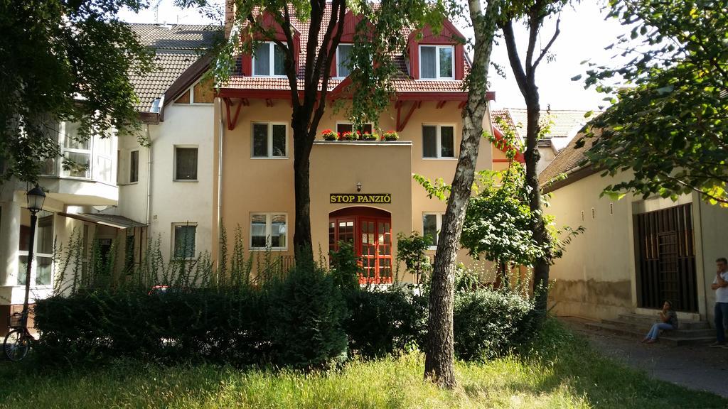 Stop Panzio Debrecen Exterior photo